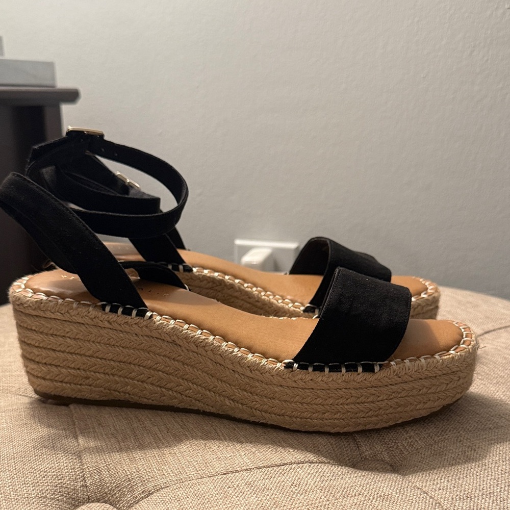 Kelly & Katie Black Espadrille Wedges NWOT